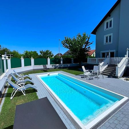 Luxurioeses Apartment Mit Pool Vienna Luaran gambar