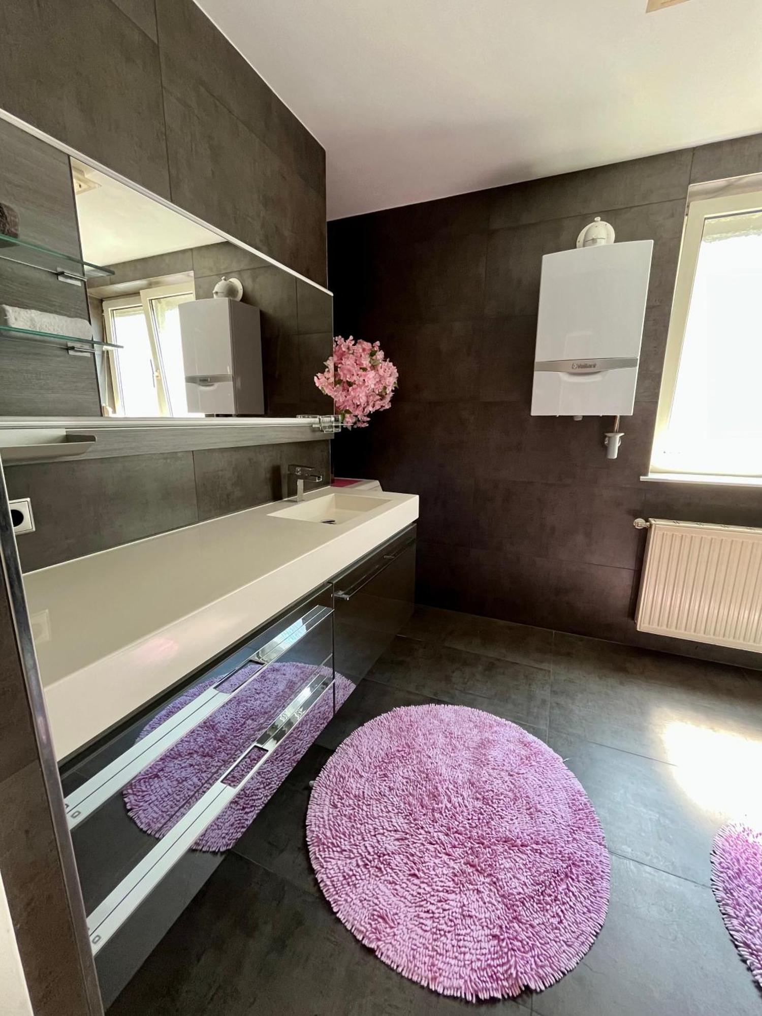 Luxurioeses Apartment Mit Pool Vienna Luaran gambar