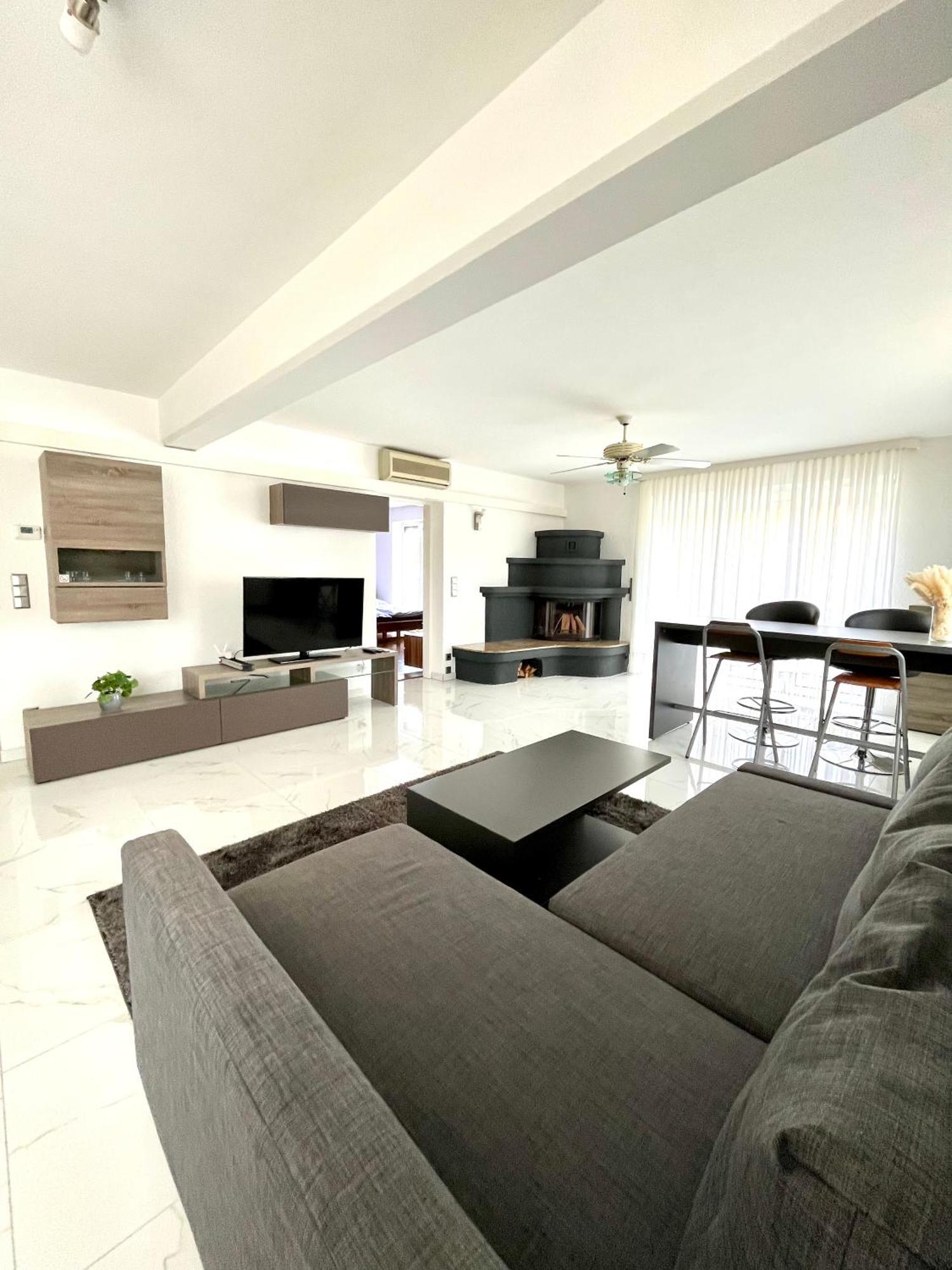 Luxurioeses Apartment Mit Pool Vienna Luaran gambar